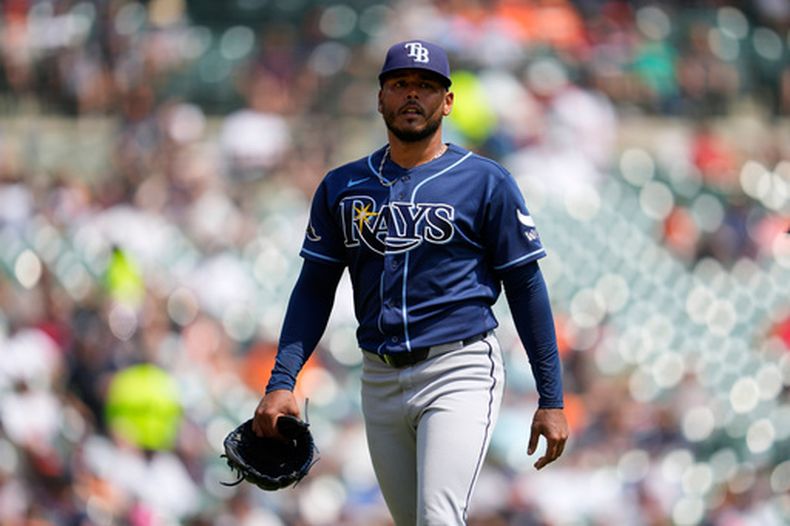 El lanzador Freddy Peralta de los Rays de Tampa Bay tras el tercer inning contra los Tigres de Detroit, el miércoles 26 de agosto de 2026, en Detroit. (AP Foto/Paul Sancya)