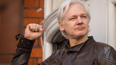 niegan fianza a assange en reino unido