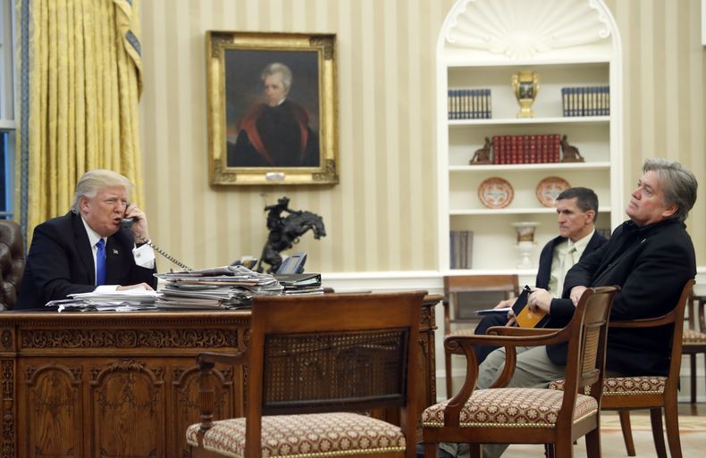 AMN-GEN_TRUMP-LIBRO-0.jpg