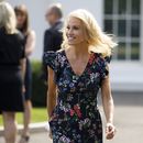 En medio de crisis, asesores de Trump evaden las cámaras