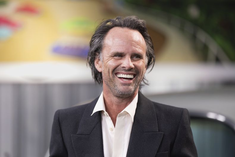 Walton Goggins posa a su llegada a la premiere of de la serie Fallout el jueves 4 de abril de 2024 en Londres. (Foto Vianney Le Caer/Invision/AP)