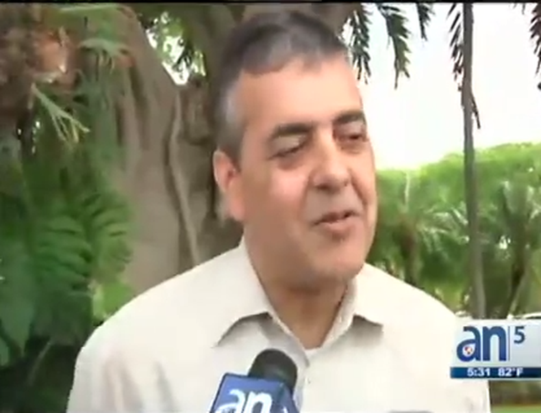 Según El Nuevo Herald, el juez W. David Watkins señaló que no creía en mucha de la defensa plagada de escándalos de Rivera, al tiempo que calificó parte de su testimonio como algo ?no creíble.?  En su recomendación de 37 páginas a la Comisión de Ética de