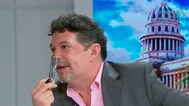 periodista pro castrista edmundo garcia radicado en miami regresara definitivamente a cuba