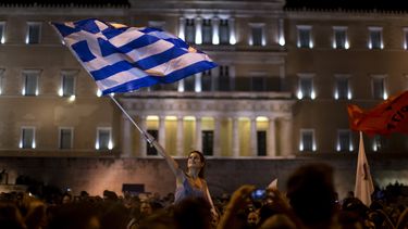 tras referendo, gobierno de grecia apremiado a negociar