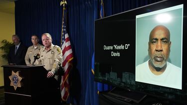 El jefe de la policía de Las Vegas Kevin McMahill durante una conferencia de prensa para acusar formalmente a un sospechoso por el asesinato del rapero Tupac Shakur, ocurrido en 1996, el viernes 29 de septiembre de 2023, en Las Vegas. (Foto AP/John Locher)