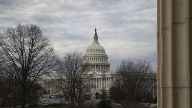 Trump ansioso por firmar derogación de normas financieras
