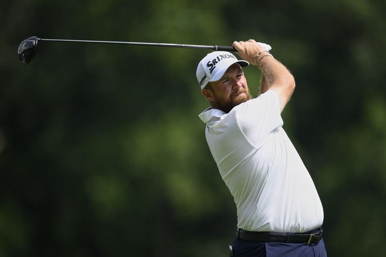 El irlandés Shane Lowry en la primera ronda del BMW Championship el jueves 14 de agosto del 2025. (AP Foto/Nick Wass)