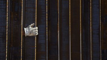 Senado respalda a Trump para reasignar dinero al muro
