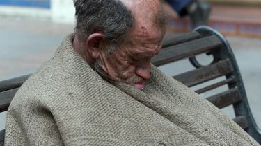 americateve | El país es uno de los peores del mundo para los ancianos. Los resultados de Venezuela se explican por la inseguridad y porque tiene la tasa más alta de pobreza en la tercera edad de los países latinoamericanos evaluados, si bien sus pensiones están en la