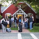Inmigrantes trasladados a Massachusetts irán a base militar