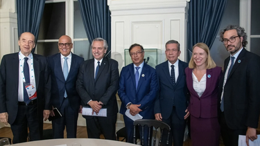 Las conversaciones sobre Venezuela en París terminan sin una fecha para retomar el proceso de diálogo en México