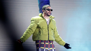 bad bunny recibe demanda millonaria de su exnovia