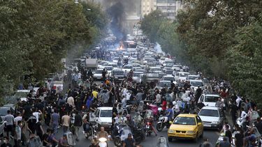 iranies sufren cortes de internet en medio de protestas