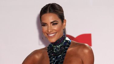 gaby espino volvera a animar los premios billboard de la musica latina