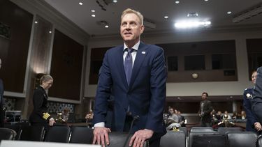 Trump se reúne con mandos del Pentágono