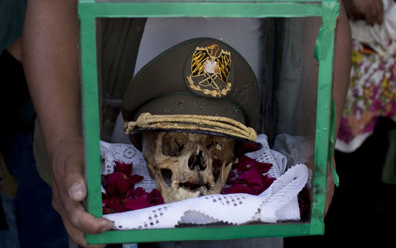 AMS-GEN_BOLIVIA-CALAVERAS_FESTIVAL-2.jpg