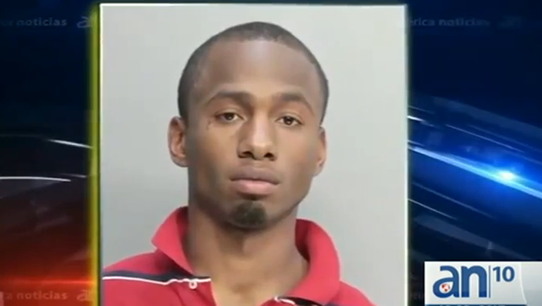 Esta noche permanece tras las rejas uno de los individuos que presuntamente participó en el asalto a un oficial de correcciones.