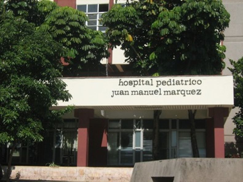 La menor, de 13 años de edad, había sido violada y cortada en el cuello por un individuo desconocido, dentro de su casa, dos días antes.