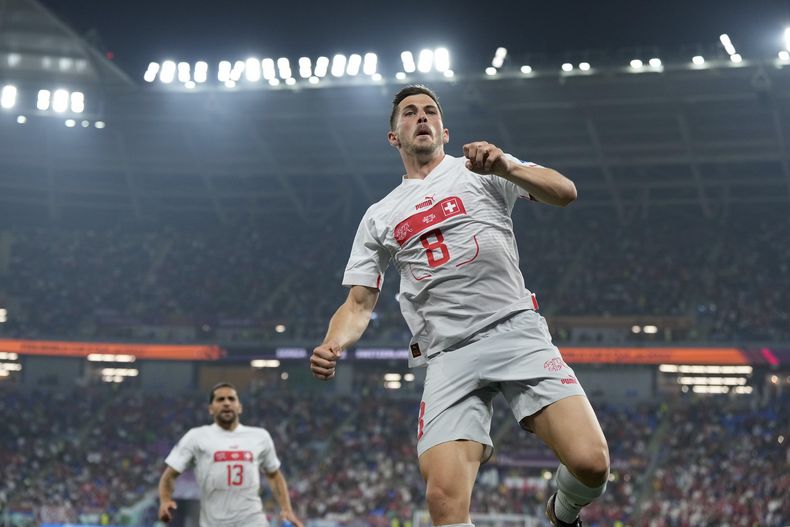 DEP-FUT MUNDIAL SERBIA-SUIZA