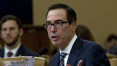 Mnuchin sugiere que no entregaría impuestos de Trump
