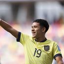 Kendry Páez de Ecuador celebra tras convertir el primer gol de su equipo ante Fiji durante un partido del Grupo B del Mundial Sub20 en el estadio Madre De Ciudades de Santiago del Estero, Argentina, el viernes 26 de mayo de 2023. (AP Foto/Nicolás Aguilera)
