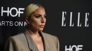 ¿Boda a la vista? Lady Gaga agradece a “prometido” en evento