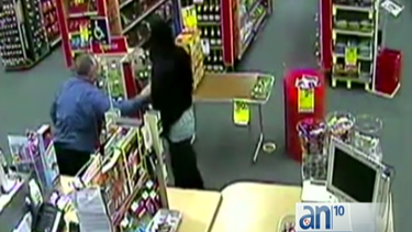 policia busca a ladron en serie de negocios en north miami