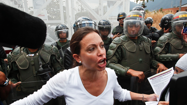 americateve | Afirma que los venezolanos lucharán hasta vencer y a los hermanos Fidel y Raúl Castro nos les alcanzarán las cárceles en el país sudamericano.