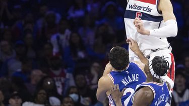 Porzingis y Beal llevan a Wizards a triunfo ante 76ers