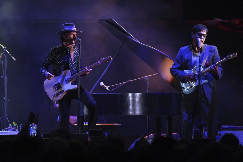 The Guapos durante su presentación en la 25ª edición del festival de música Vive Latino en la Ciudad de México, el sábado 15 de marzo de 2025. (Foto AP/Aurea Del Rosario)