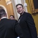 Elon Musk sale del Capitolio tras reunirse con republicanos del Senado, el miércoles 5 de marzo de 2025, en Washington. (AP Foto/J. Scott Applewhite)