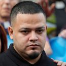 Kilmar Ábrego García con partidarios en una manifestación frente a una sede del ICE en Baltimore, Maryland, el 25 de agosto del 2025. (AP foto/Stephanie Scarbrough)