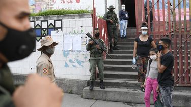 Maduro recupera la Asamblea venezolana en deslucida votación