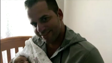 cubano que busca custodia de bebe cuya mama murio al nacer conoce a la menor