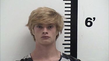 iowa: acusan a dos adolescentes de matar a su maestra