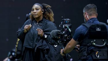 Serena sigue de pie en el US Open, vence a Kontaveit