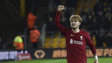 Campeón Liverpool supera a Wolves y sigue vivo en Copa FA