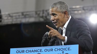 Obama y Trump chocan en exhortaciones finales a votantes