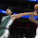 Sin sus estrellas, Raptors vence 115-111 a los Pistons