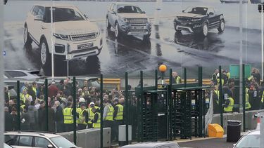 Jaguar Land Rover anuncia la eliminación de 4.500 empleos