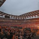Los asistentes al Jamboree Scout Mundial ven un concierto de K-Pop después de la ceremonia de clausura del Jamboree Scout Mundial en el Estadio de la Copa Mundial en Seúl, Corea del Sur, el viernes 11 de agosto de 2023. Un día después de que una poderosa tormenta tropical inundara decenas de hogares y convirtiera las calles en ríos lodosos, Corea del Sur organizó un gran concierto de K-Pop en Seúl para 40.000 Scouts cuyo campamento mundial Jamboree fue afectado por el clima.(Korea Pool vía AP)