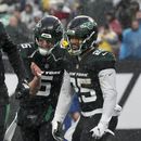 White lanza para 3 touchdowns; Jets arrollan a Bears