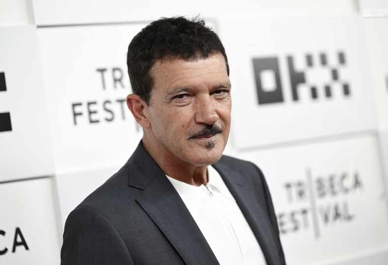 ARCHIVO - Antonio Banderas en el estreno de Competencia oficial en el Festival de Tribeca el martes 14 de junio de 2022 en Nueva York. Banderas será honrado con el Premio de la Presidencia de La Academia Latina de la Grabación en la ceremonia de los Latin Grammy el 16 de noviembre de 2023. (Foto Evan Agostini/Invision/AP)