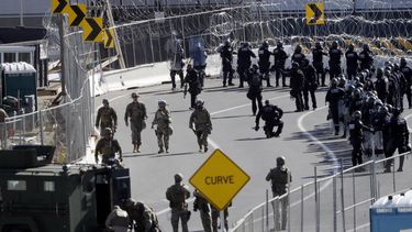 Informe: Hay menos inmigrantes sin estatus legal en EEUU
