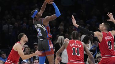 Los Thunder derotan a los Bulls 123-119 en la prórroga