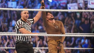 bad bunny compartio foto de las heridas que le dejo su lucha en wwe backlash