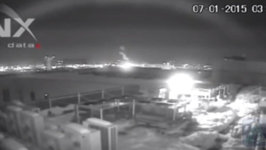 un increible meteorito hizo arder el cielo en bucarest (video)