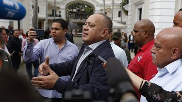 se agrava la pugna entre asambleas rivales en venezuela