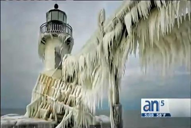 El llamado 'vórtice polar' tiene paralizado a la mayor parte del País. Desde Atlanta, y hasta Canadá, las temperaturas bajo cero complican el día de millones de estadounidenses.