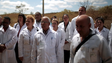 senadores piden a eeuu restitucion del programa parole para medicos cubanos
